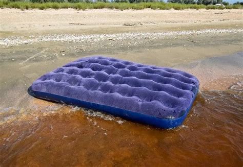 how to find a small leak in an air mattress|How to Find an Air Mattress Leak Without the Mess